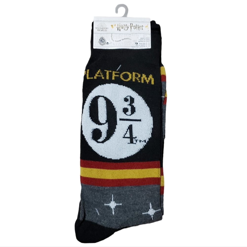 Harry Potter Platform 9 3/4 And Golden Snitch‎ Crew Socks 2 Pairs New